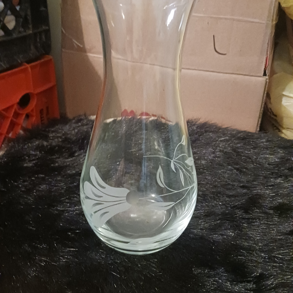 Elegant Clear Glass Vase with Floral Design Lord Carlton Fine Crystal Silhouette